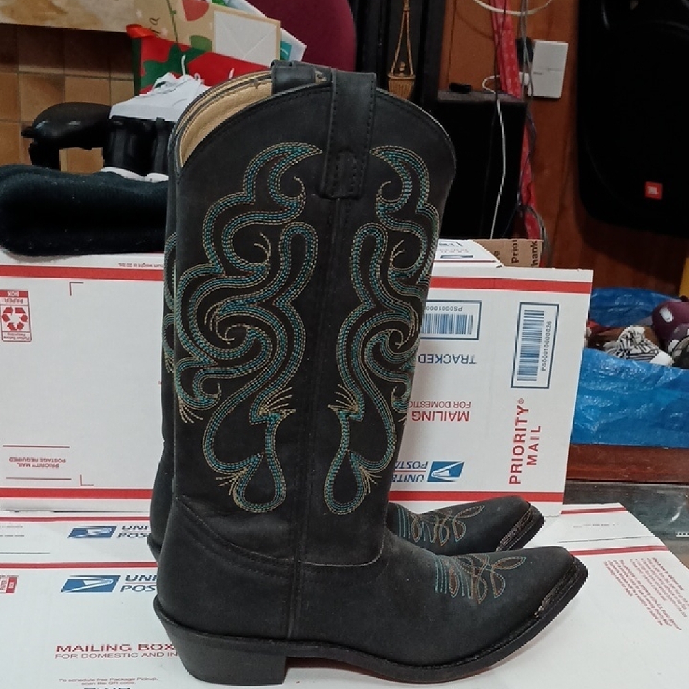 Smoky Mountain Women's Black Embroidered Cowboy Boots Size 6